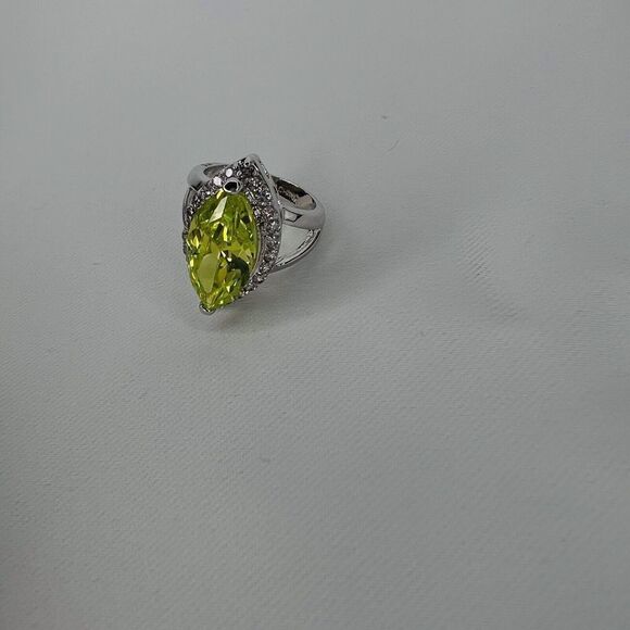Vintage Ring Sz 7 Beautiful Green Clear Crystal CZ Oval Eye Silver Plate 1454 - Picture 8 of 16